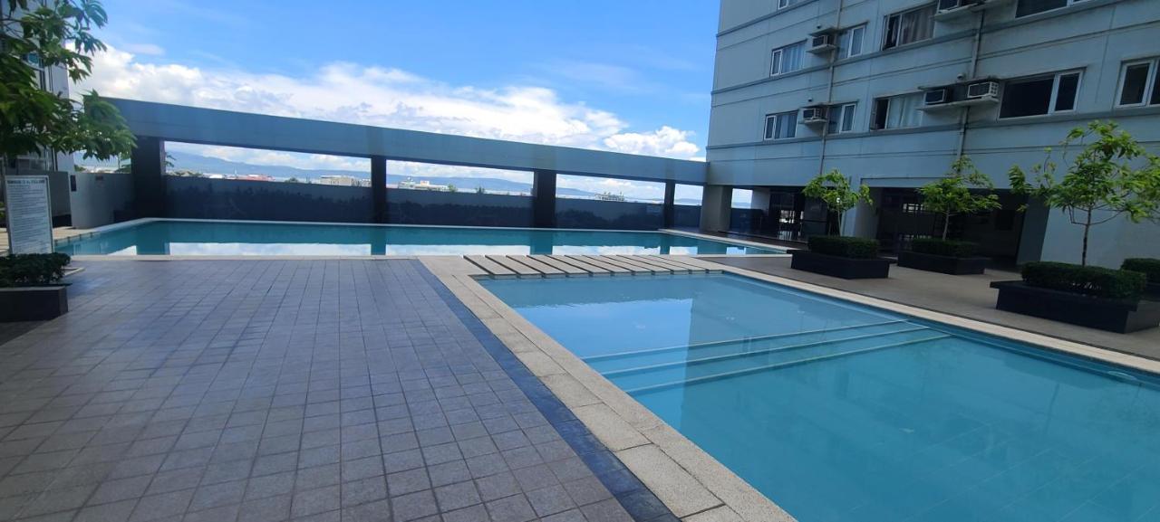 Avida Tower Free Airport Pick Up For 3 Nights Stay Or More Davao Exterior foto